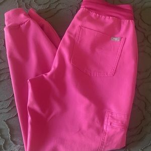 FIGS zamora high waisted petite joggers. Wild Orchid (limited edition)